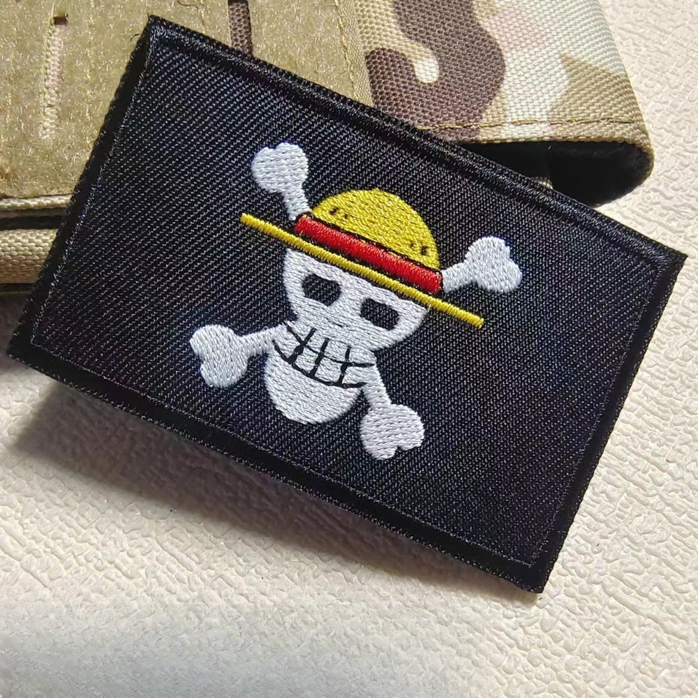 One Piece Badg Cartoon mouwpat - Velcro Sew On recensie en prijs