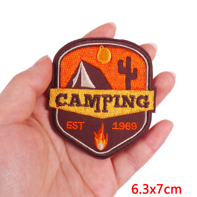 Mountain Camping Adventure Geb - Velcro Sew On recensie en prijs